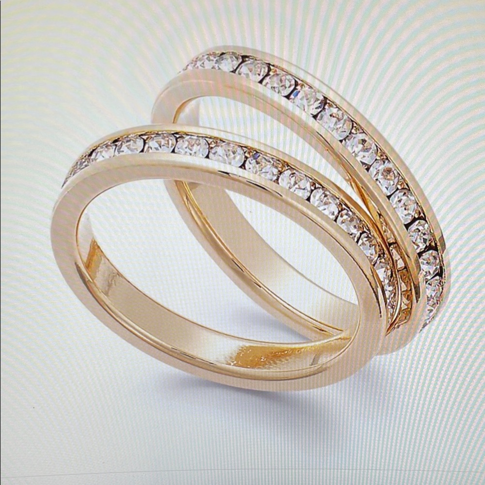 Elegant Gold Women's Eternity Ring Set Size 7